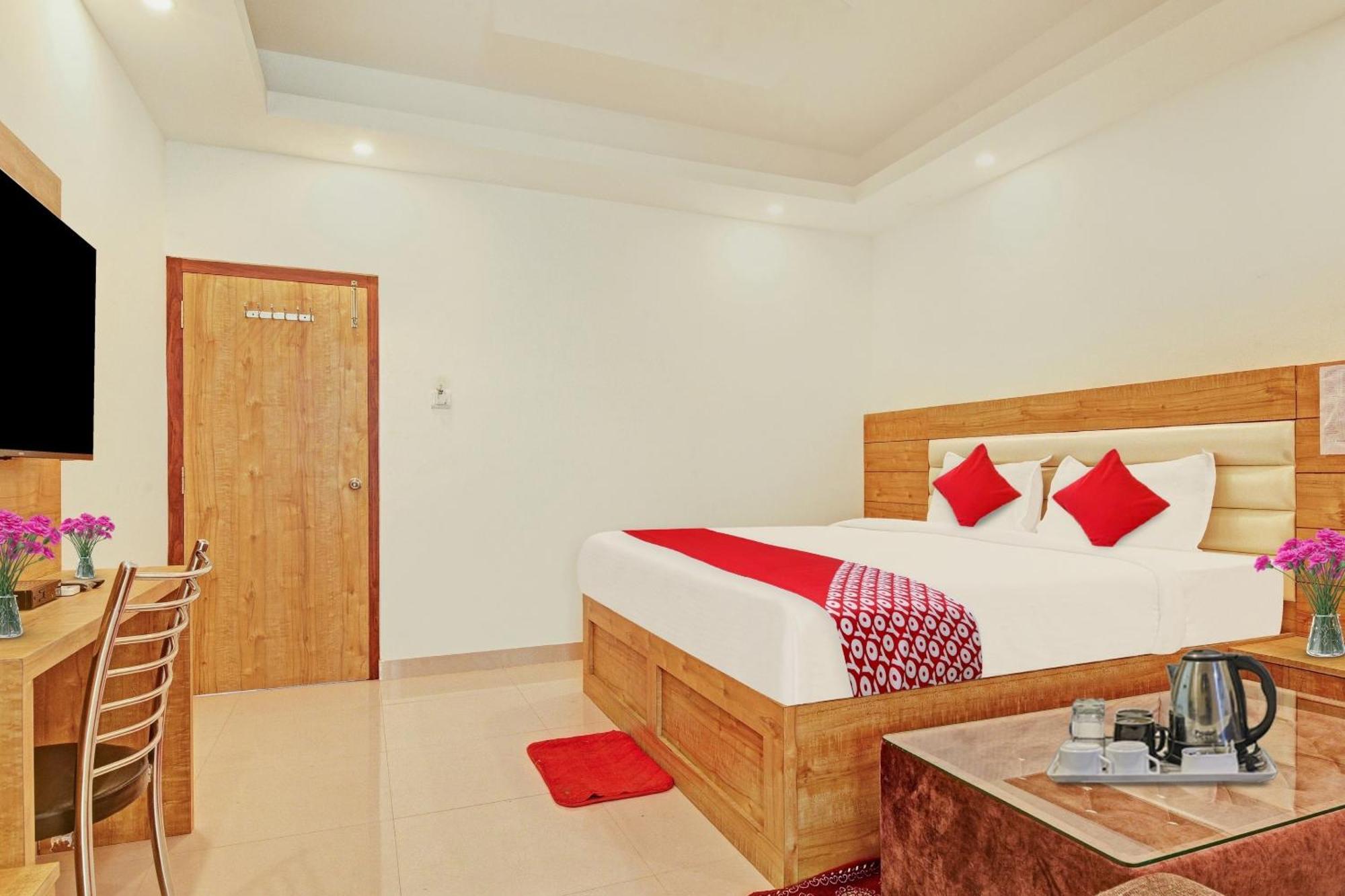 Super Oyo Hotel O Aura Hotel Rajdhani Residency Ράντσι Εξωτερικό φωτογραφία